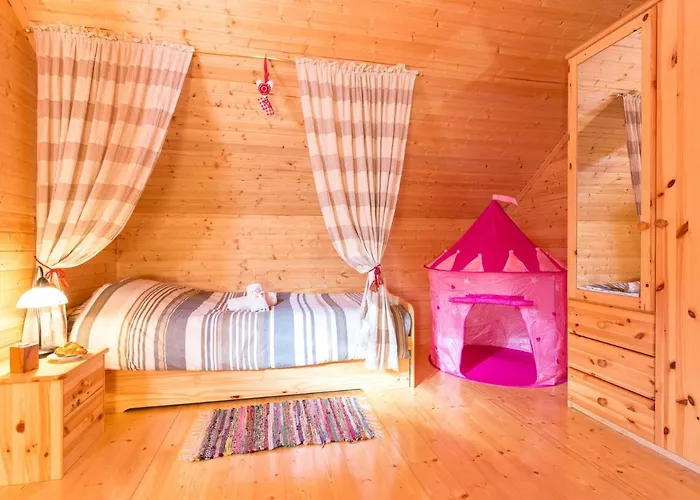 Near Risnjak Park Feriehus